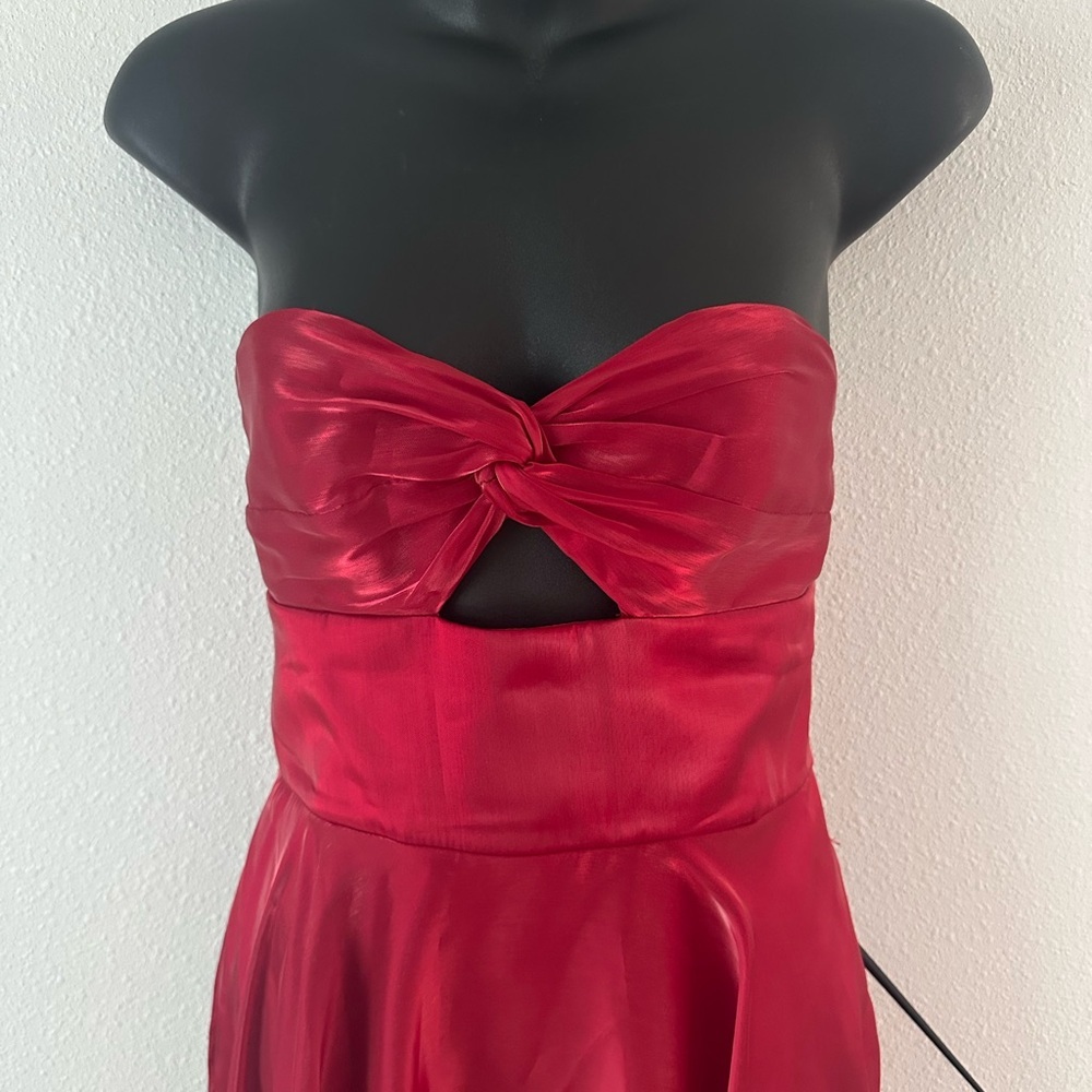 Jules&Cleo Elegant Strapless Red Evening Dress - Picture 2 of 13
